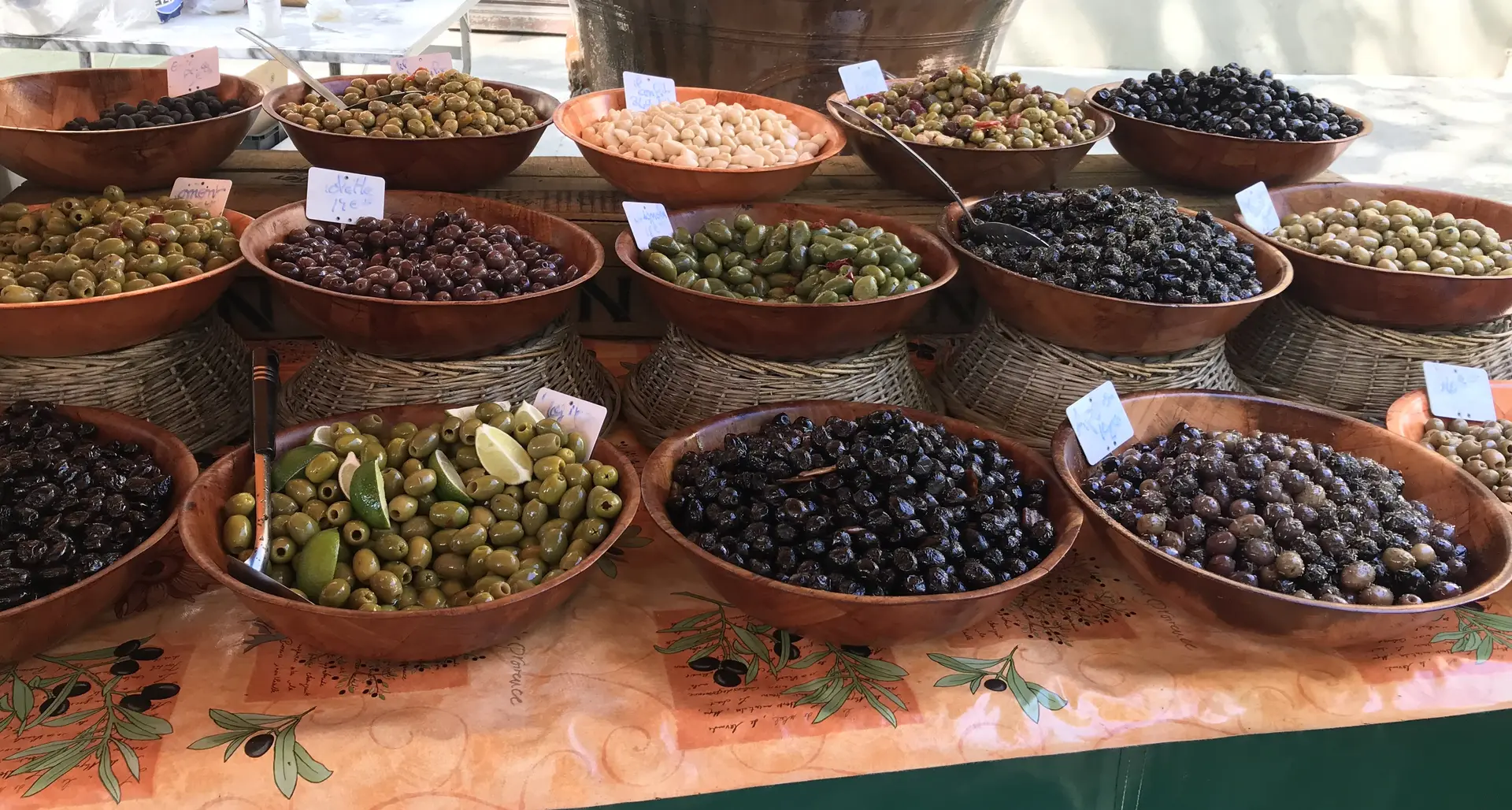 Marché Le Revest les Eaux
