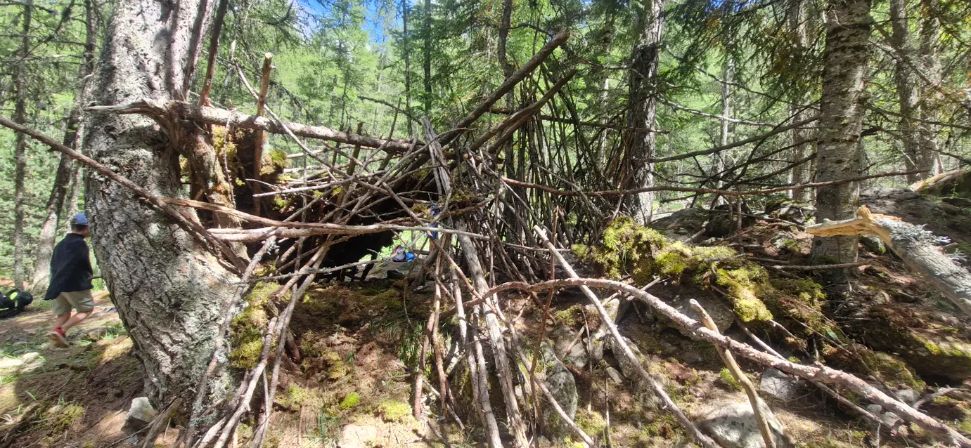 Decouverte de l'escalade indoor et cabane dans la foret au Club enfants_Les Orres