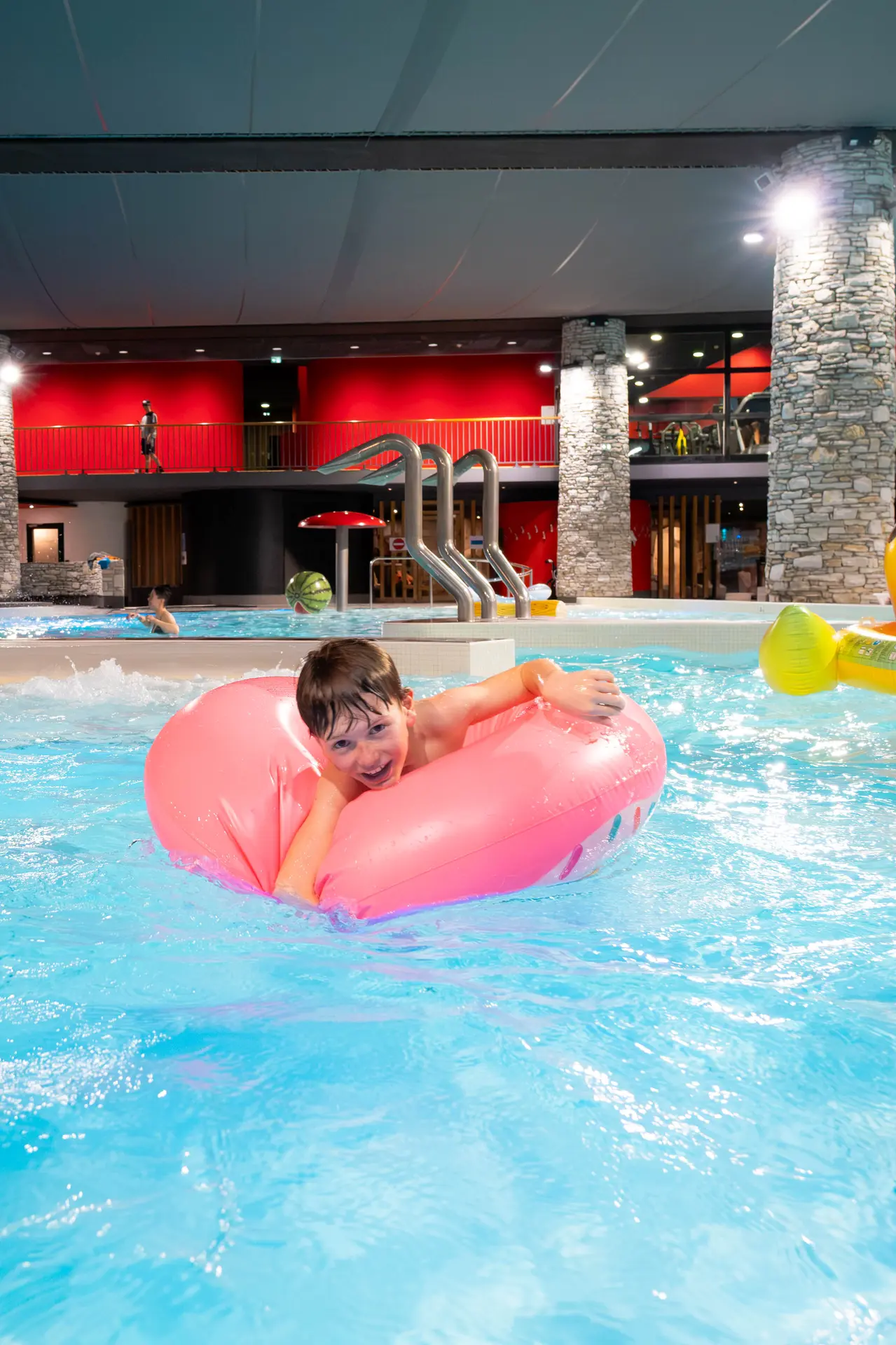 Nocturnes avec animation bouées au Centre Aquasportif de Val d'Isère