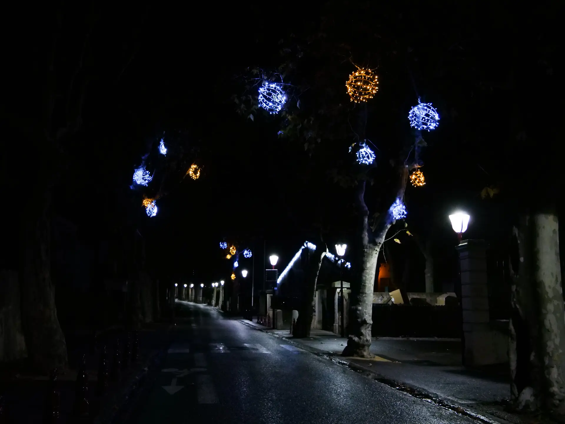 Lancement des illuminations à Saint-Cyr-sur-Mer