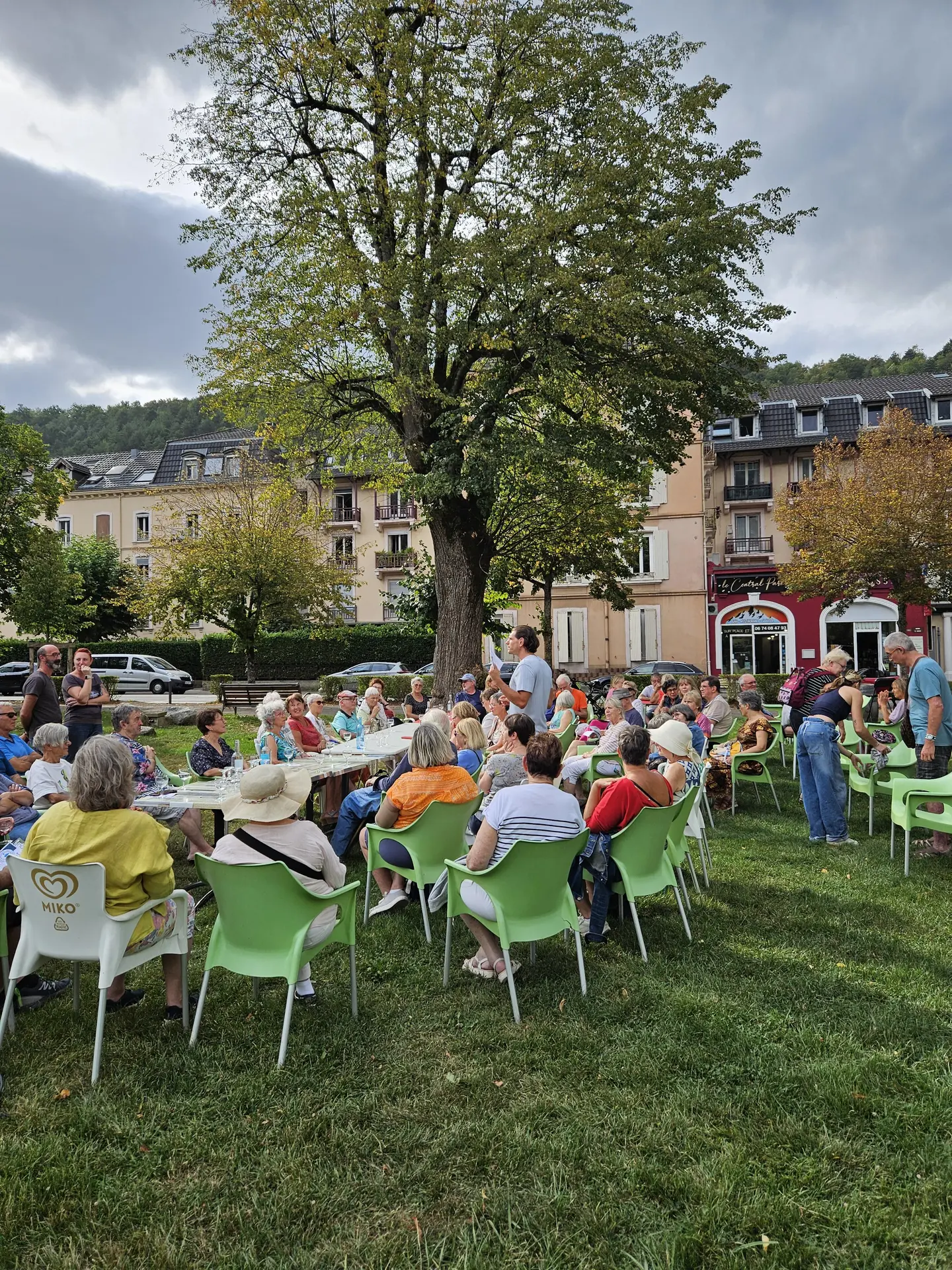 Pot d'accueil des curistes au Central Park en 2025.