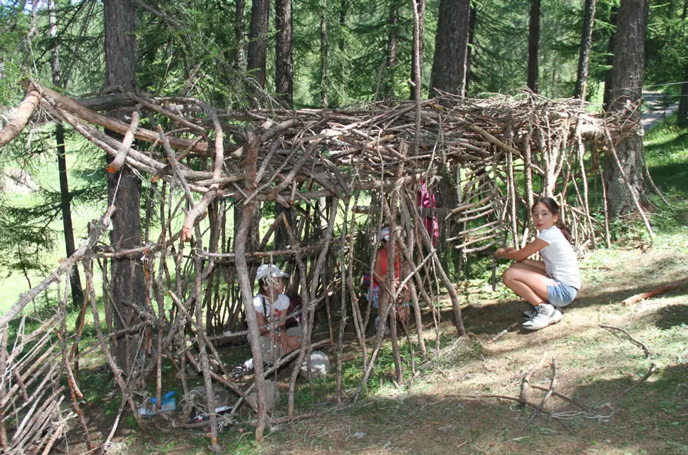 Decouverte de l'escalade indoor et cabane dans la foret au Club enfants_Les Orres