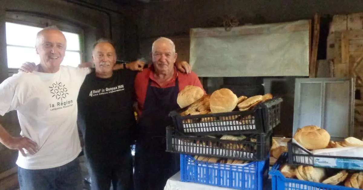 Fournée de pains au four banal d'Abriès_Abriès-Ristolas