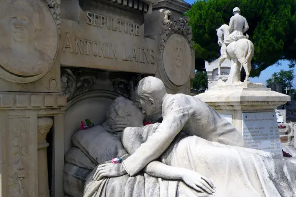 Le Cimetière Saint Pierre