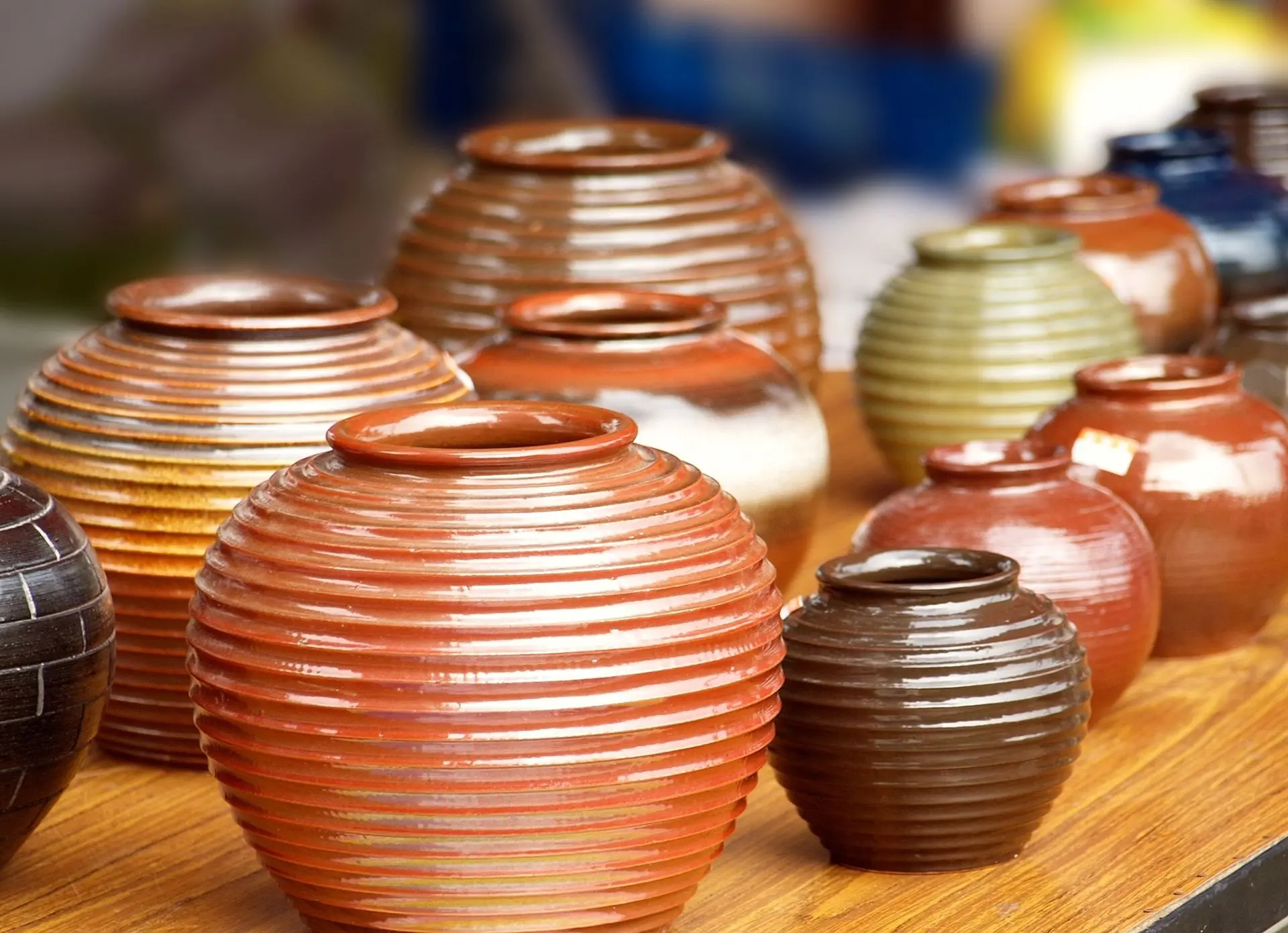 Les ventes d'objets en Méditerranée Porte des Maures