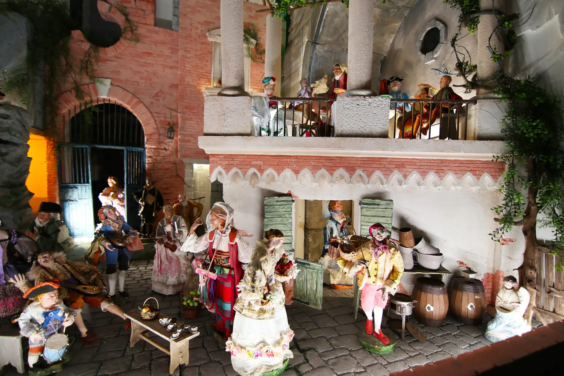 Scène de l'auberge - Crèche napolitaine de Gassin - https://gassin.eu/creche