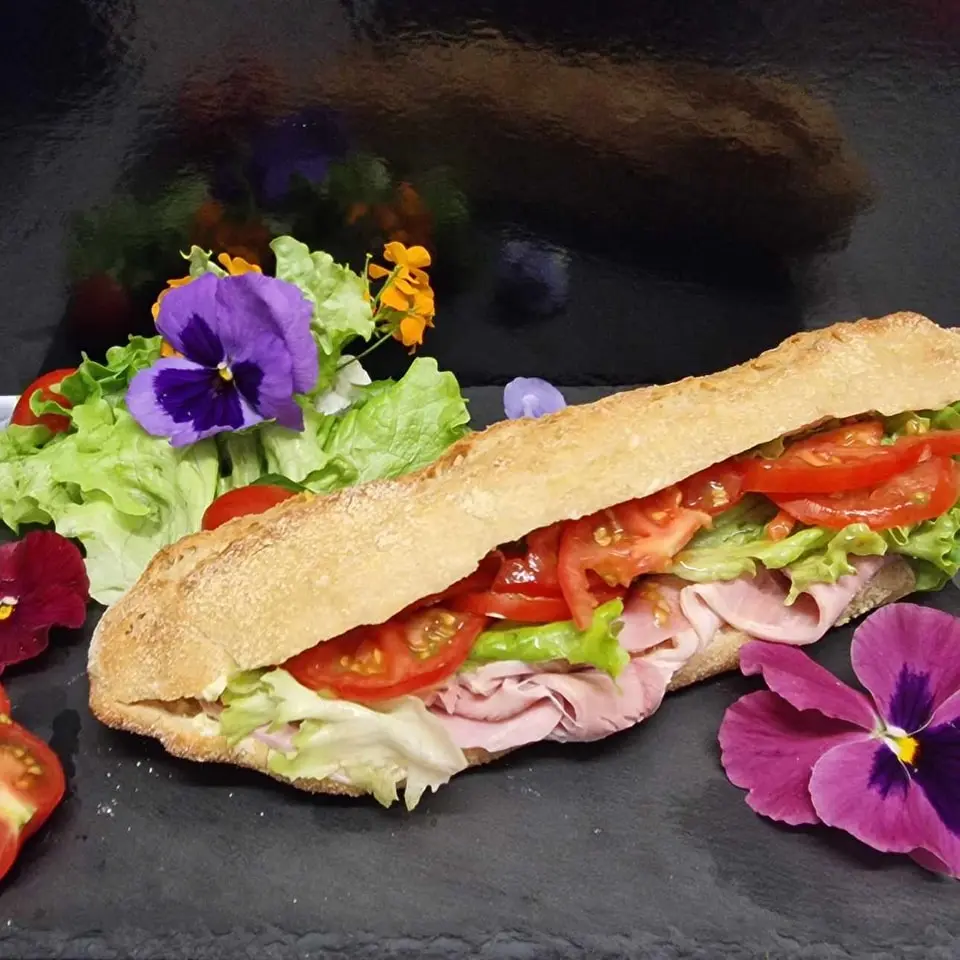 Sandwich des gâteaux et du chocolat