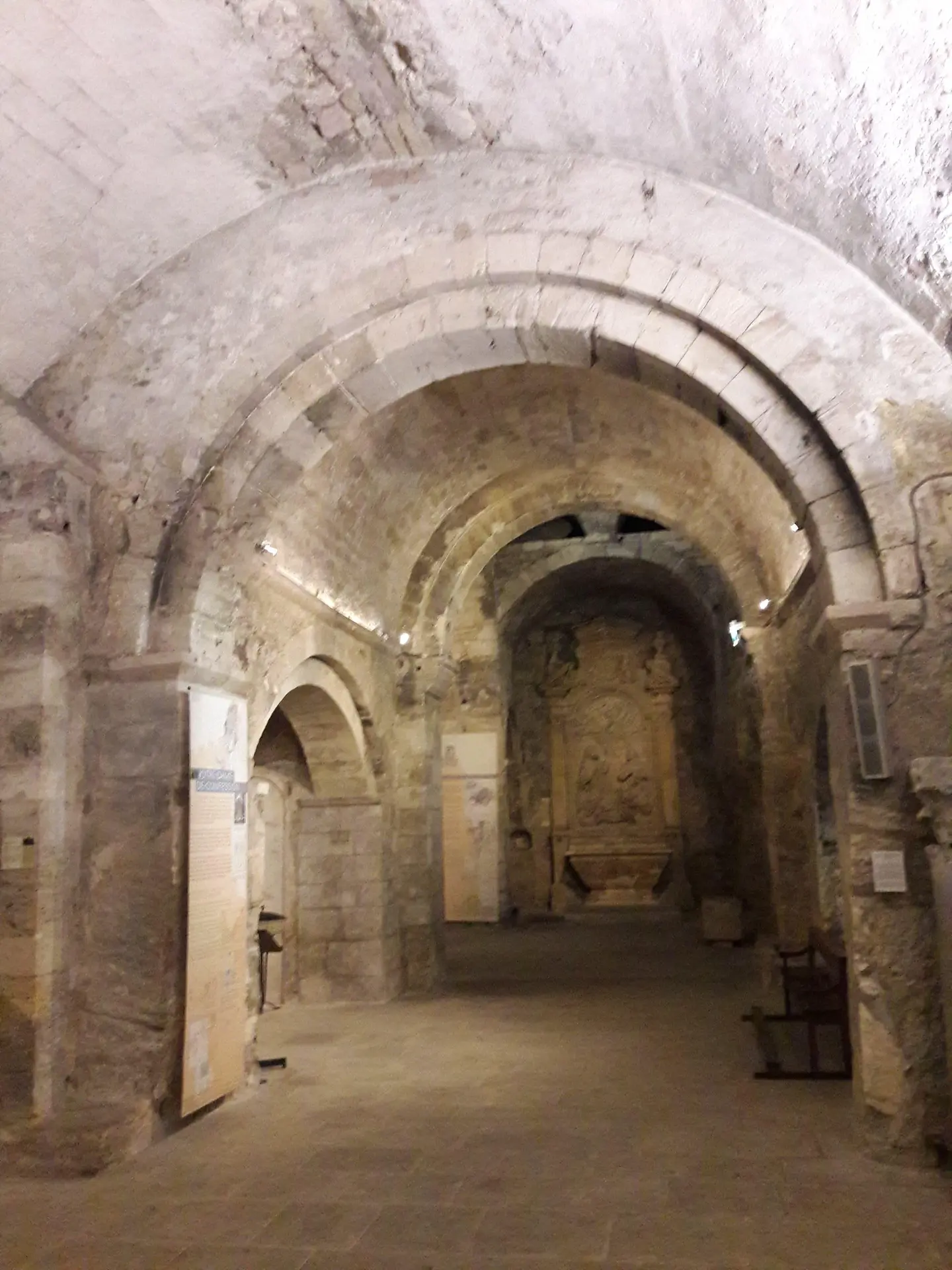 Crypte de l'abbaye de St Victor