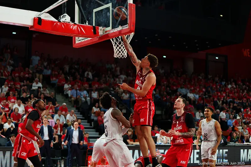 JL Bourg VS Paris Basketball_© Guilherme Amorin