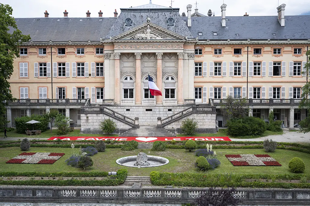 Château des ducs de Savoie - Jardins et façade sud