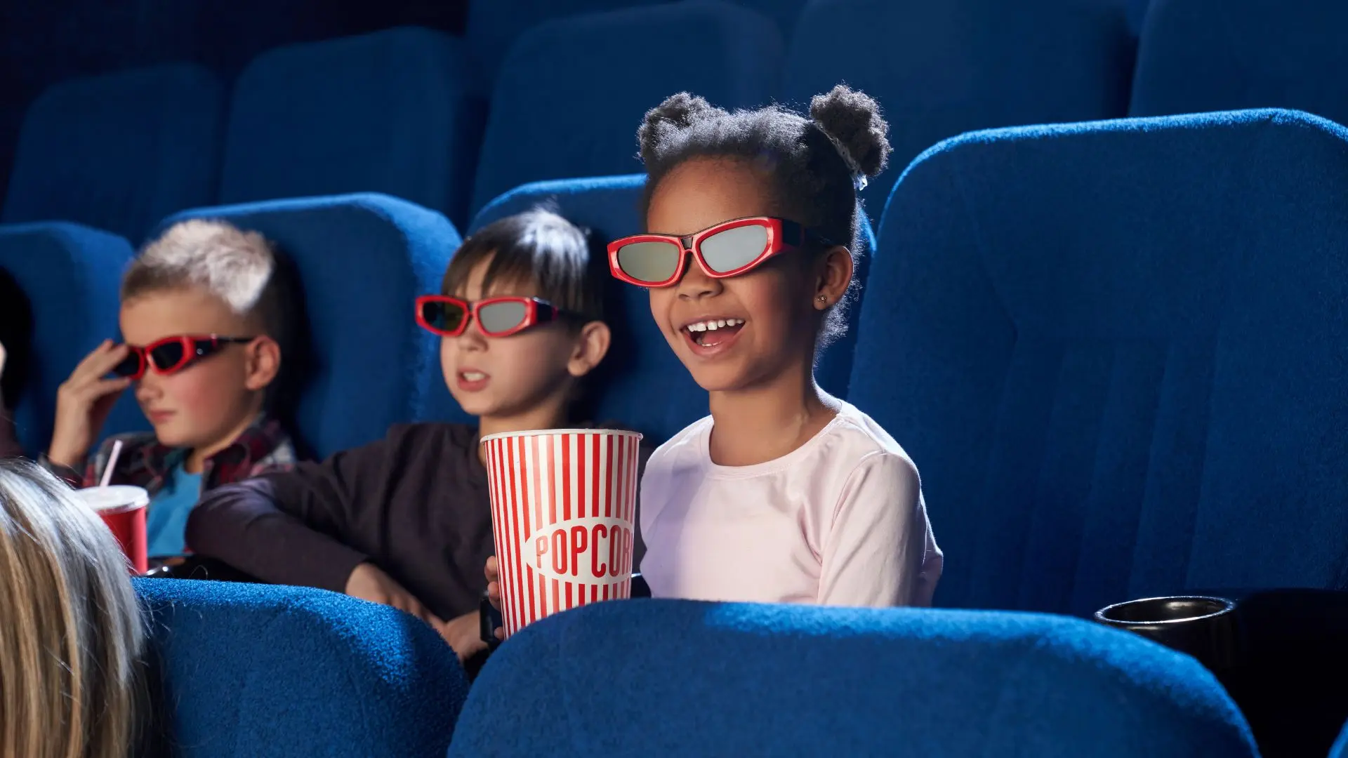 3 enfants au cinéma