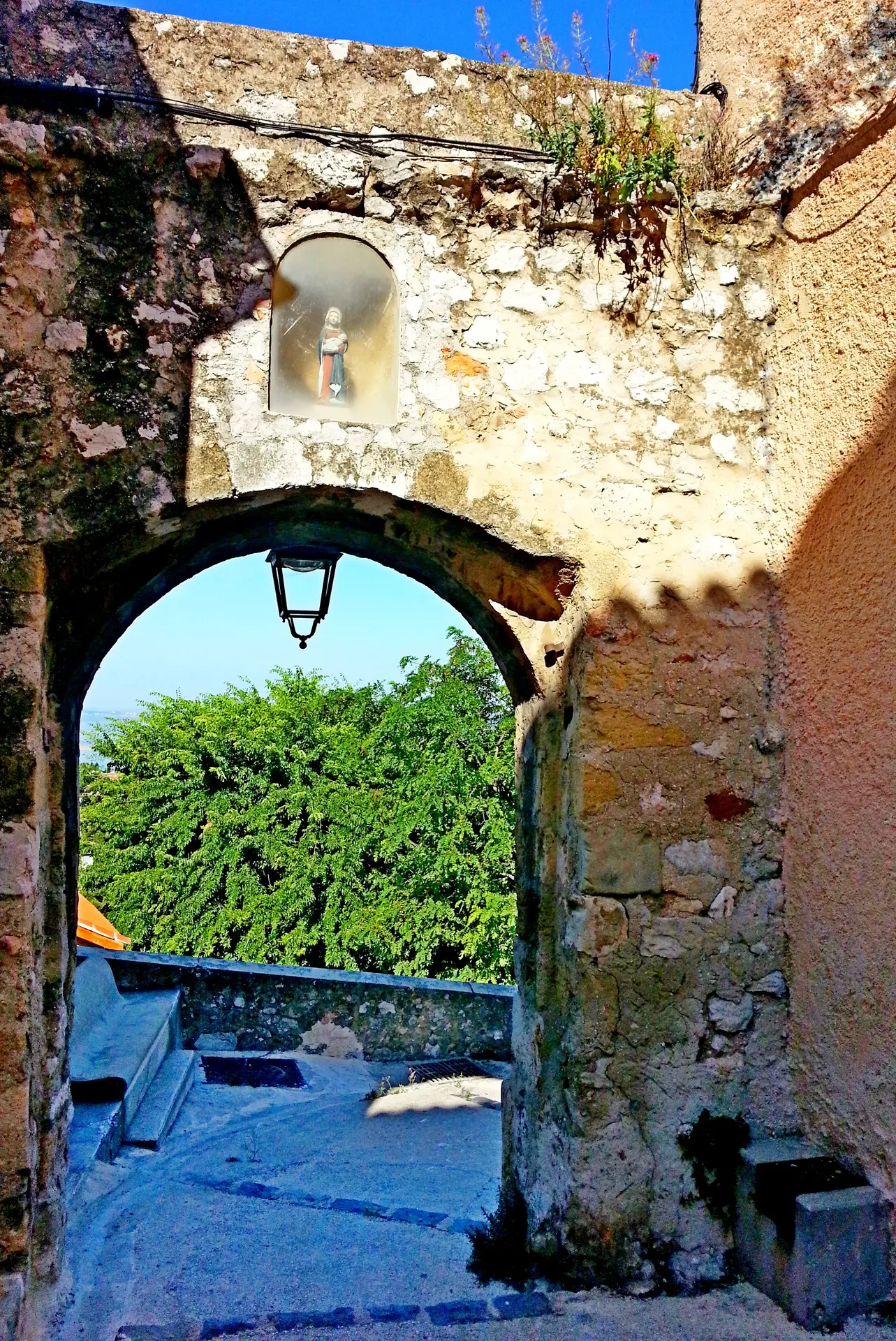 Le Portalet, les remparts