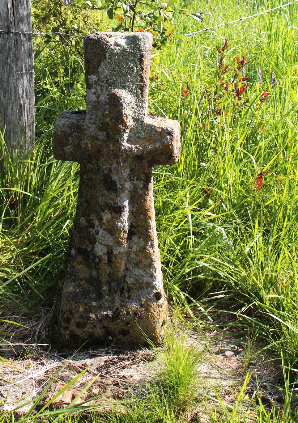 Croix sur le sentier