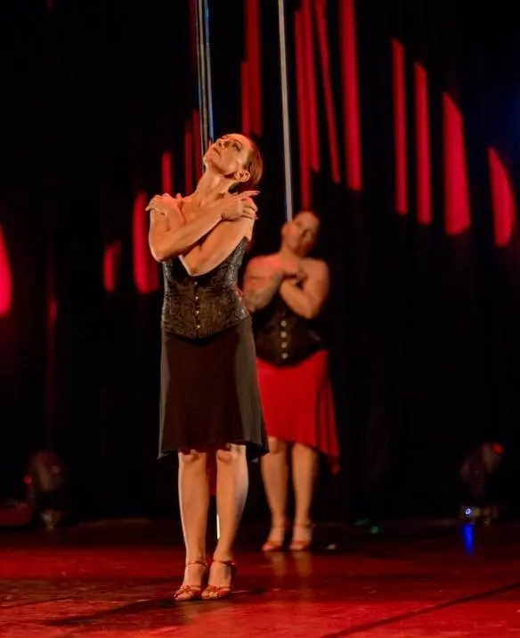 Pôle Danse Issoirien- 2025 oct-Just for fun pole -cabaret