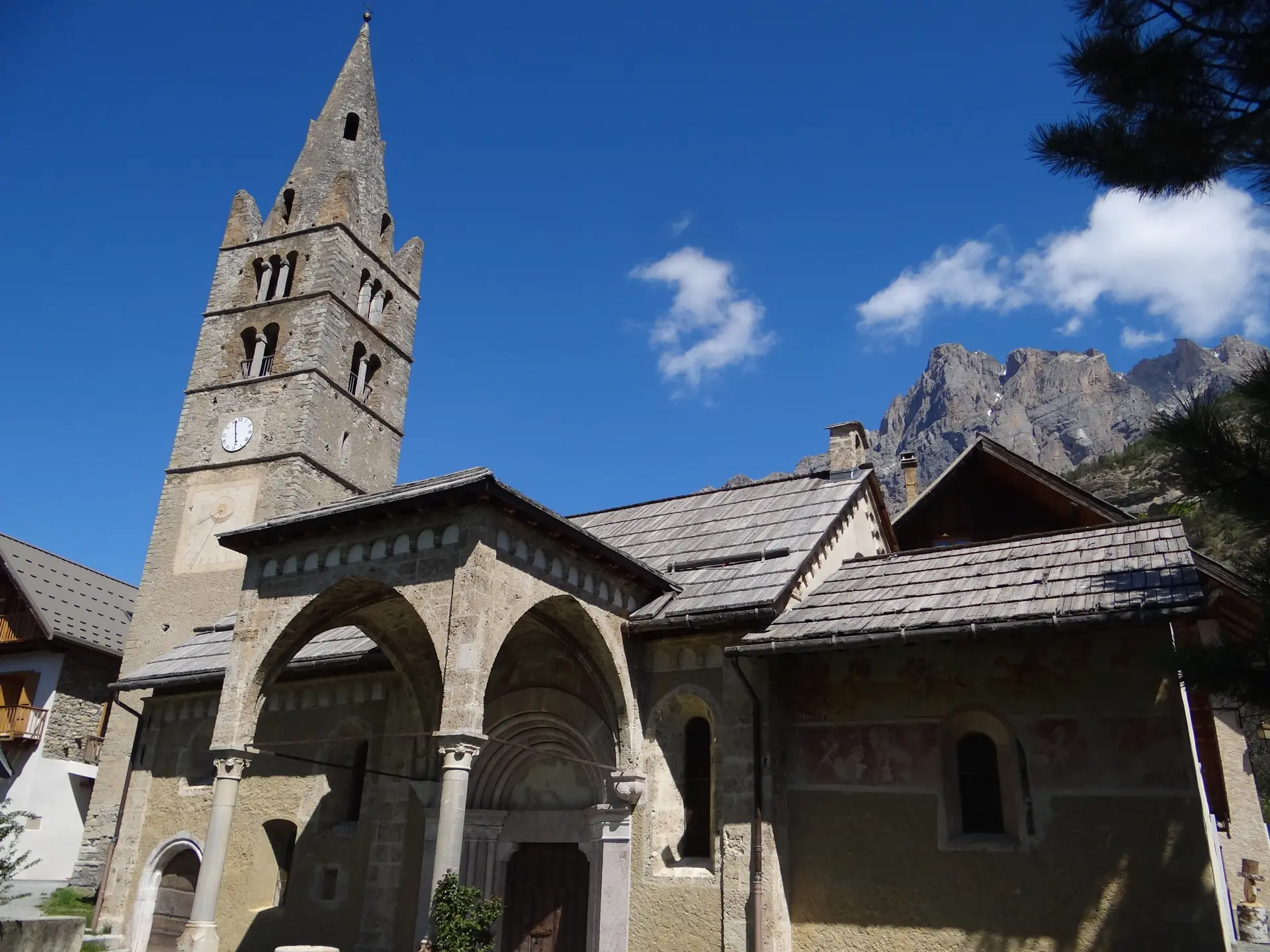 L'église Saint-Laurent des Vigneaux