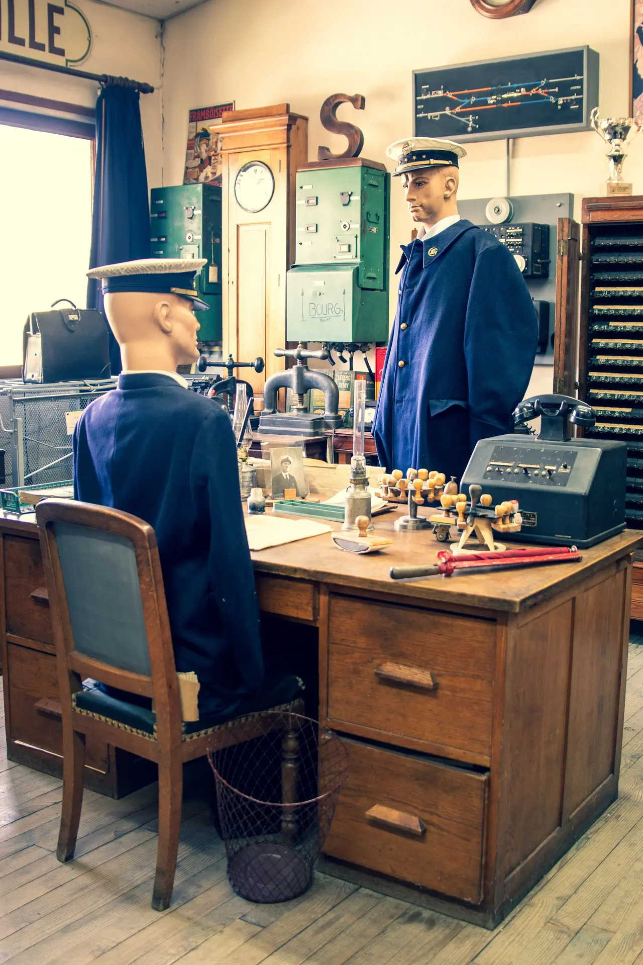 Reconstitution d'un bureau SNCF