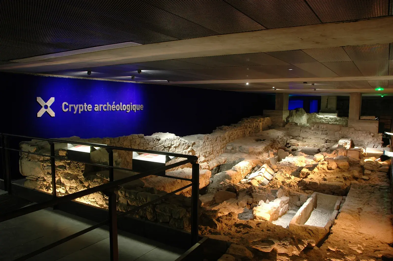 Crypte Archéologique Notre Dame du Bourg