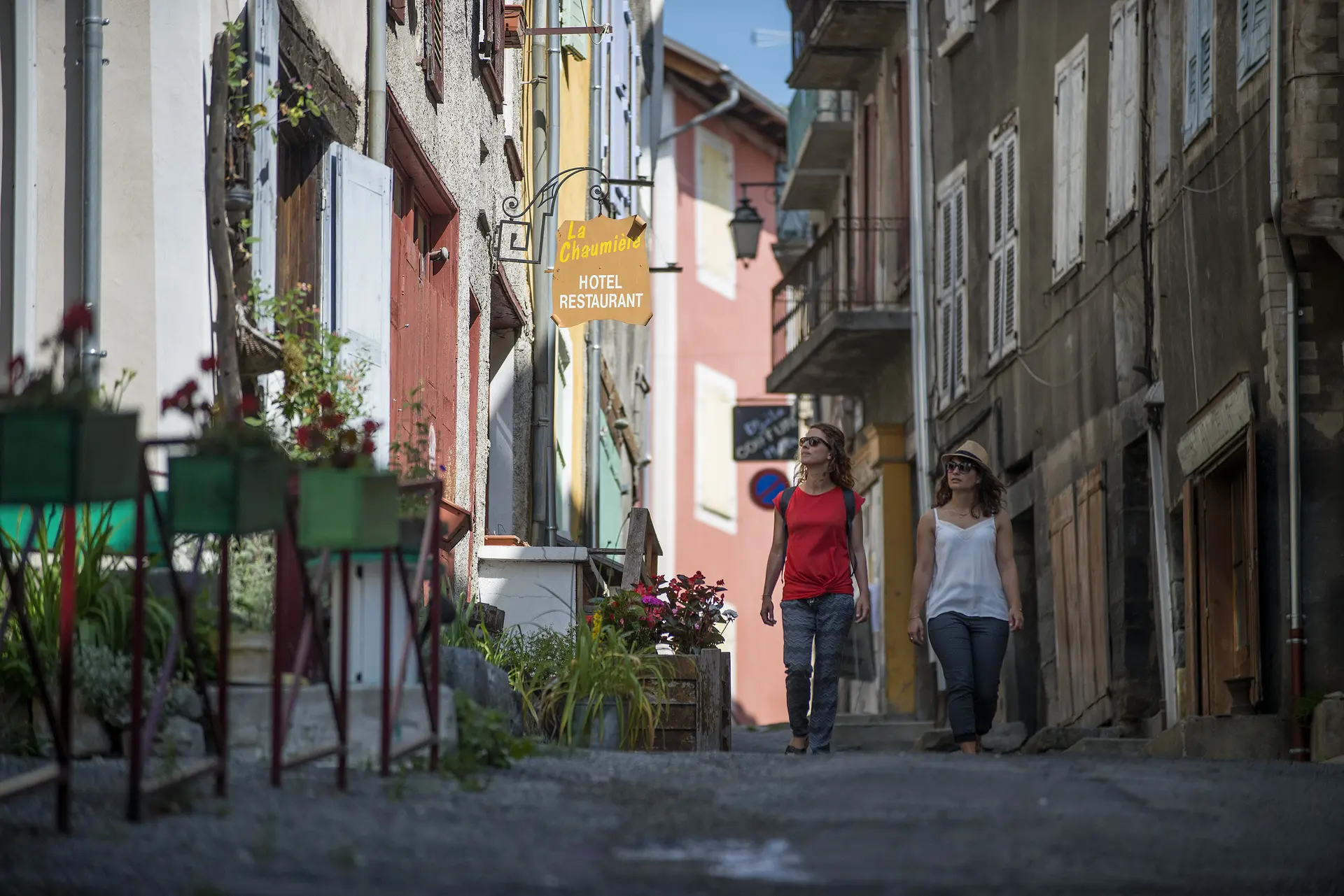 Balade dans la rue Basse