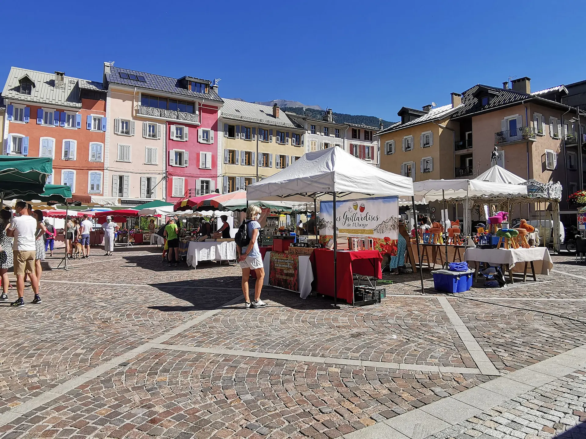 Marché Artisanat et saveurs des Alpes du Sud à Barcelonnette