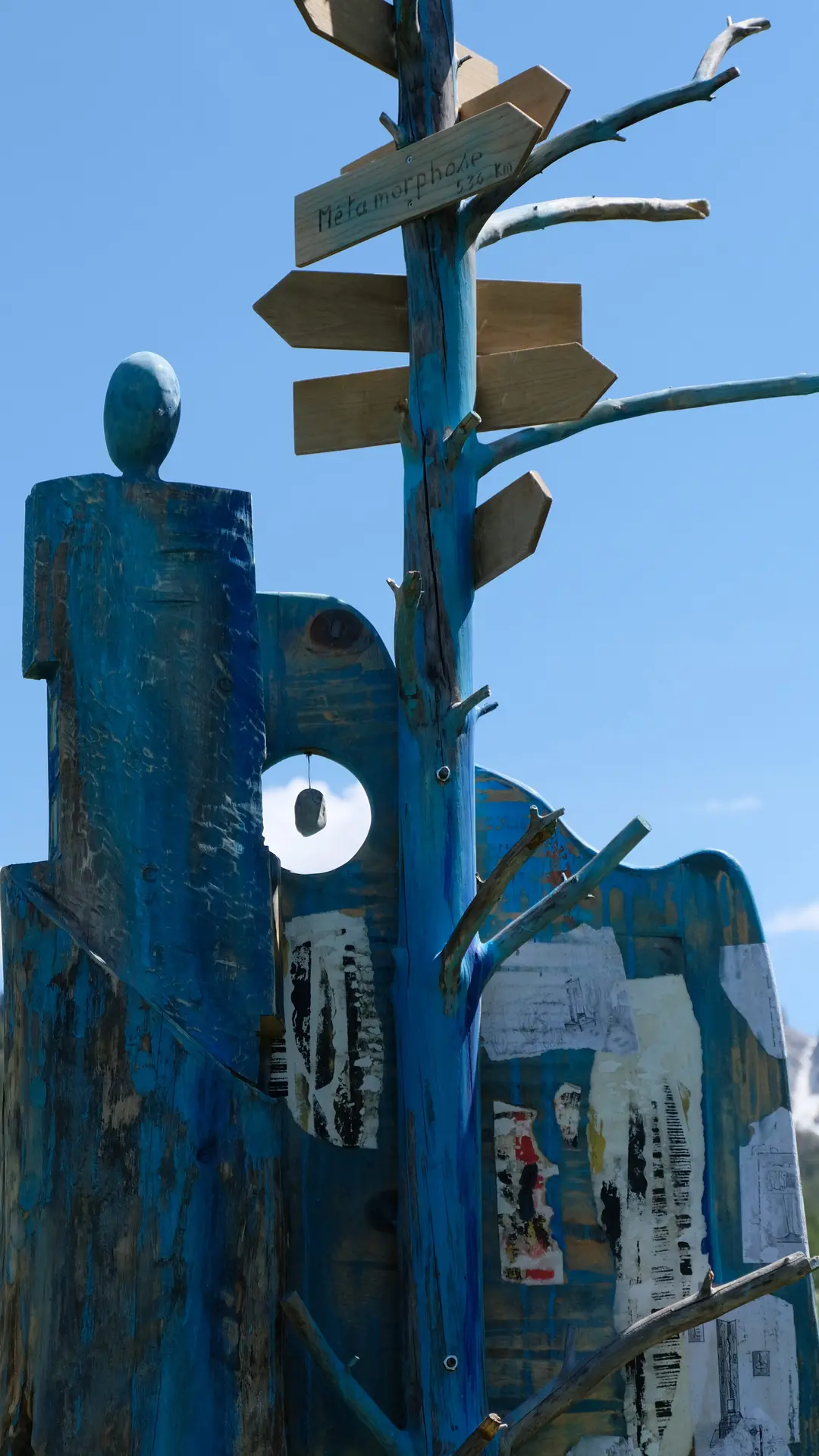 Ici le centre du monde - sculpture de Thierry Ollagnier