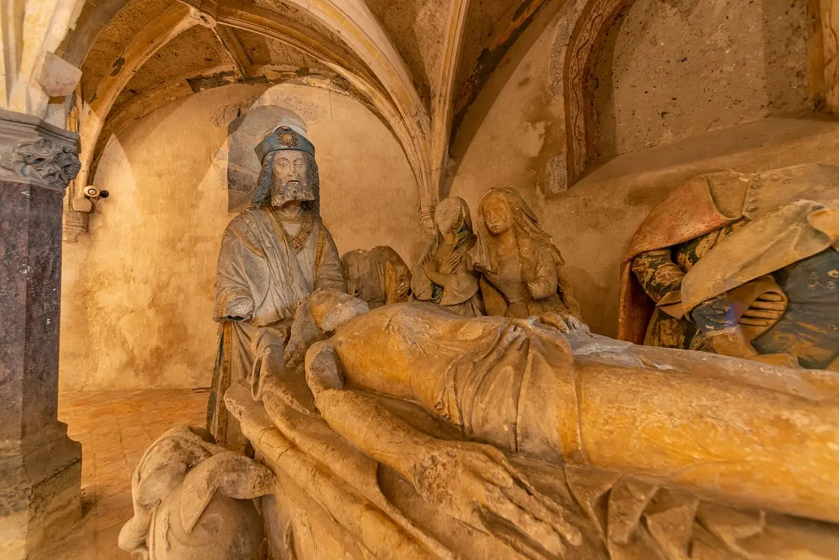 Crypte - église de Lémenc