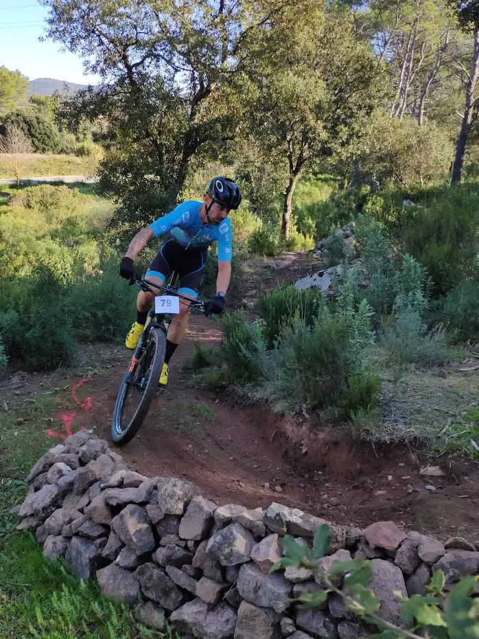 Les sports en Méditerranée Porte des Maures