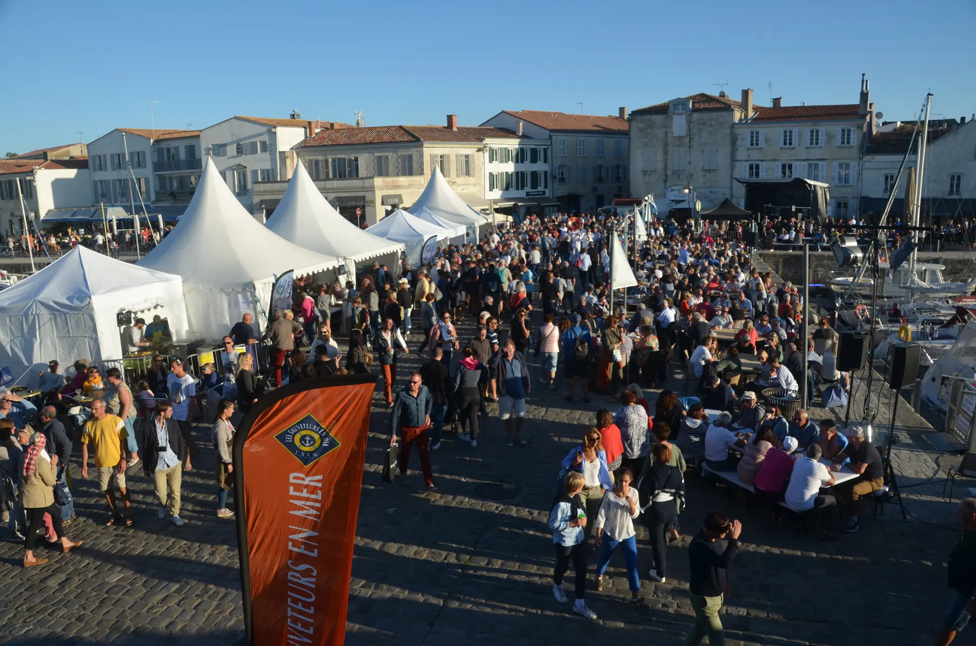 Sur le port de Saint-Martin de Ré