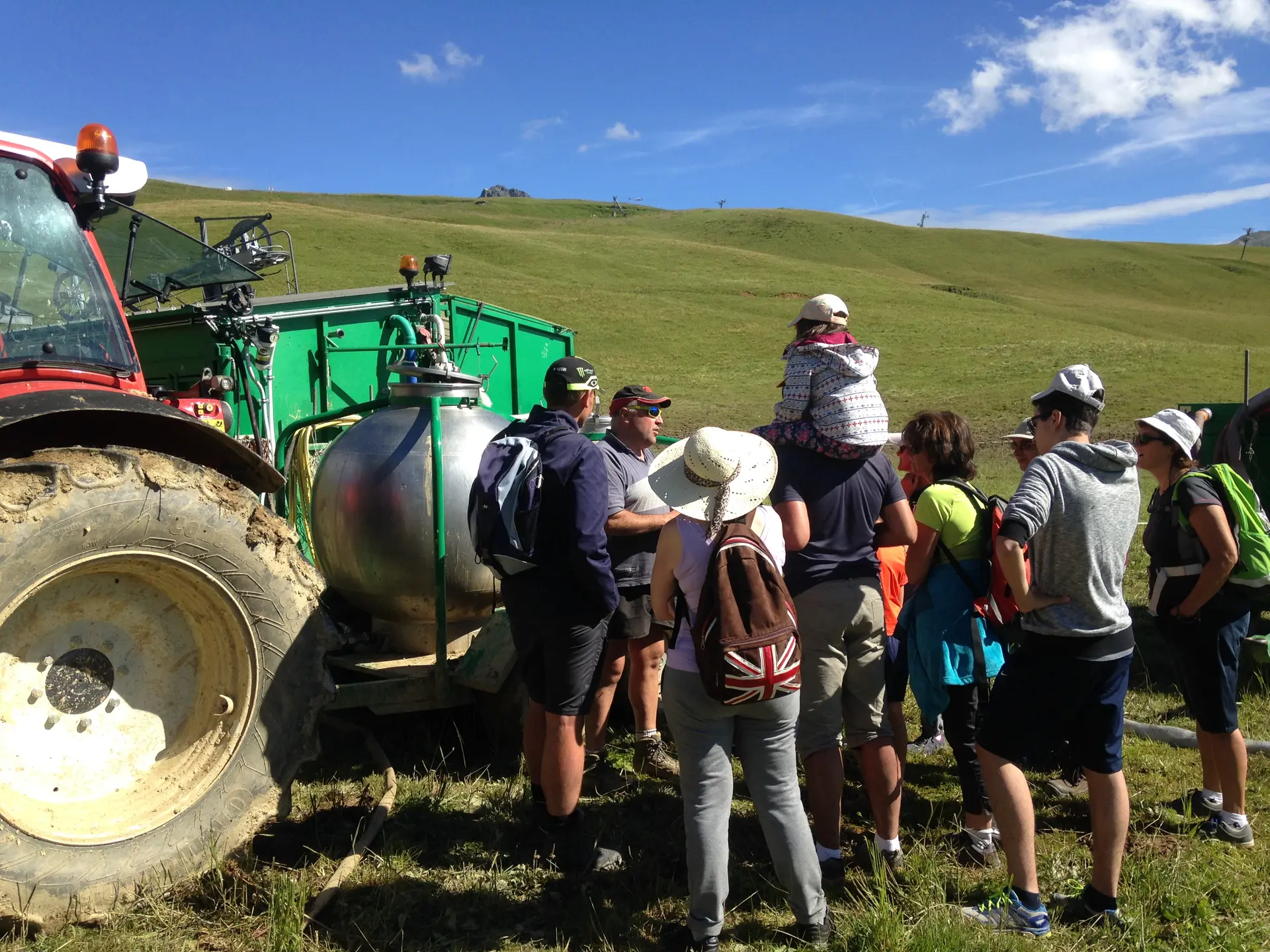 Rencontre avec l'alpagiste au col du Joly