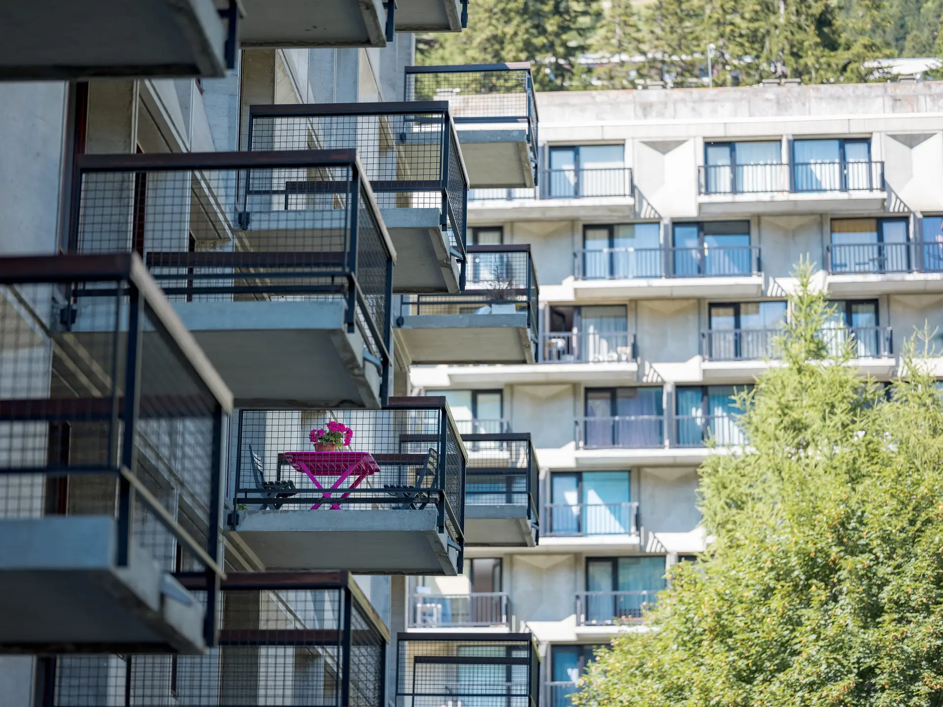 The balconies of Betelgeuse