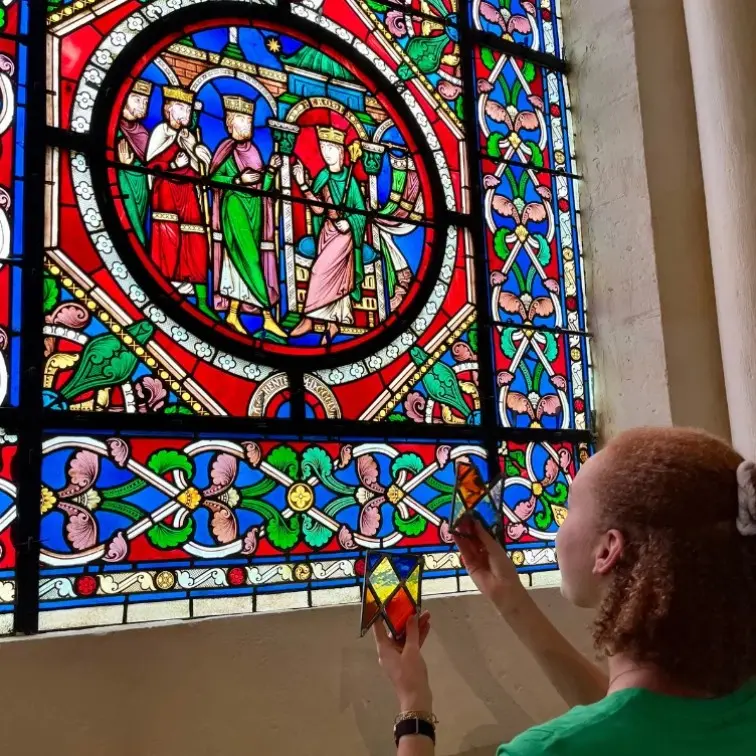 À la découverte des vitraux de la basilique cathédrale de Saint-Denis