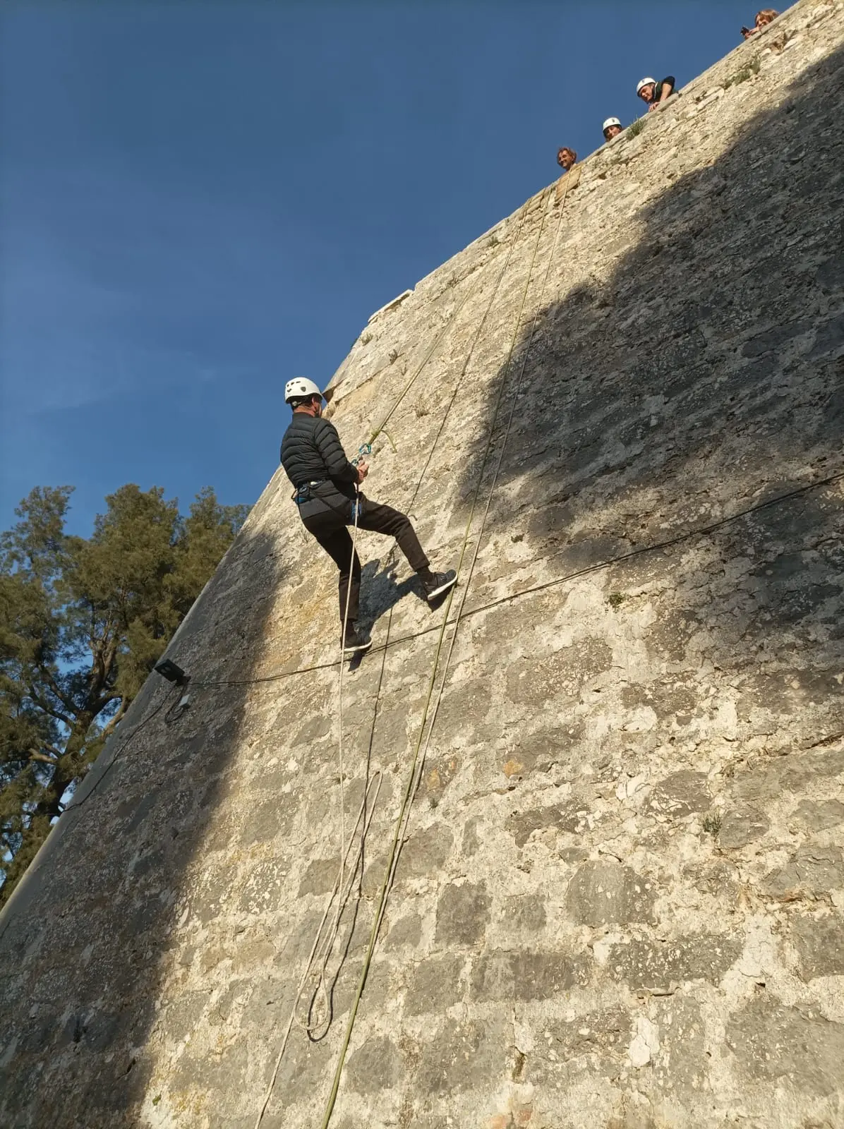 Descente en rappel sur les remparts