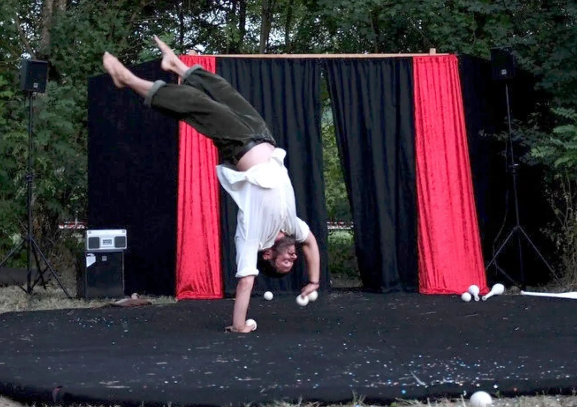 Spectacle La pochtromorphose