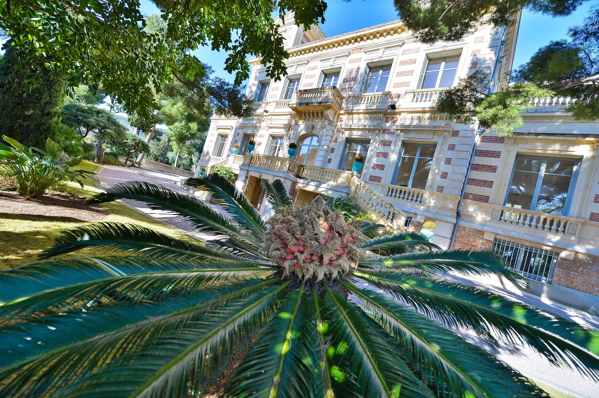 Le Château des Terrasses