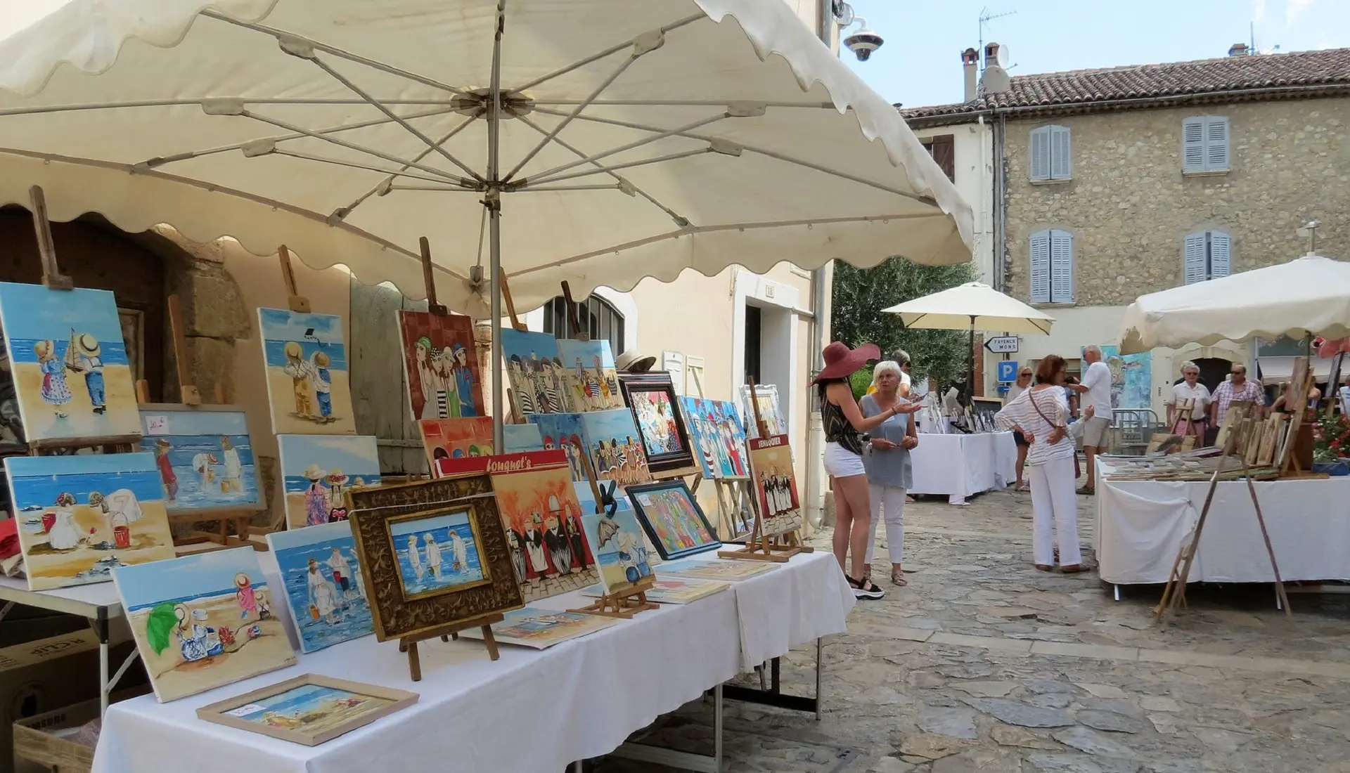 Les Arts au Cœur du village