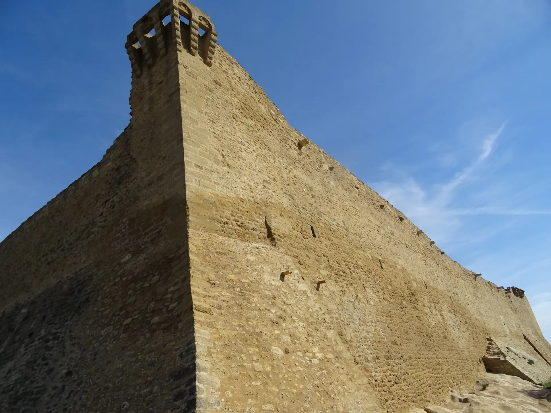 Remparts de Courthézon