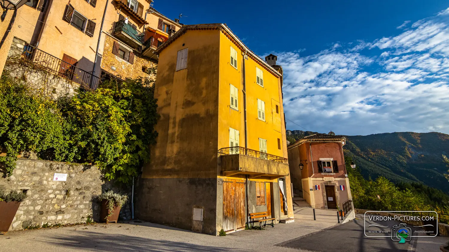 Village de Sausses