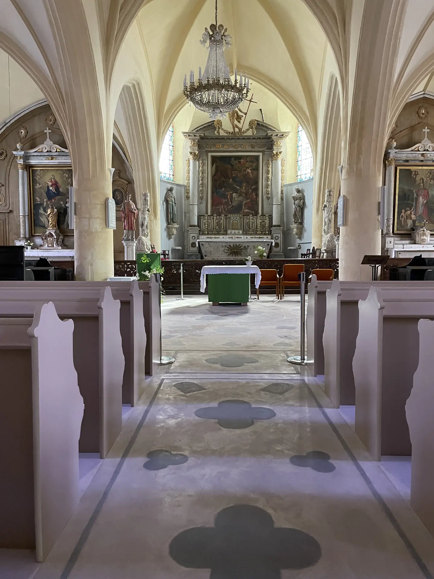 Nef de l'église