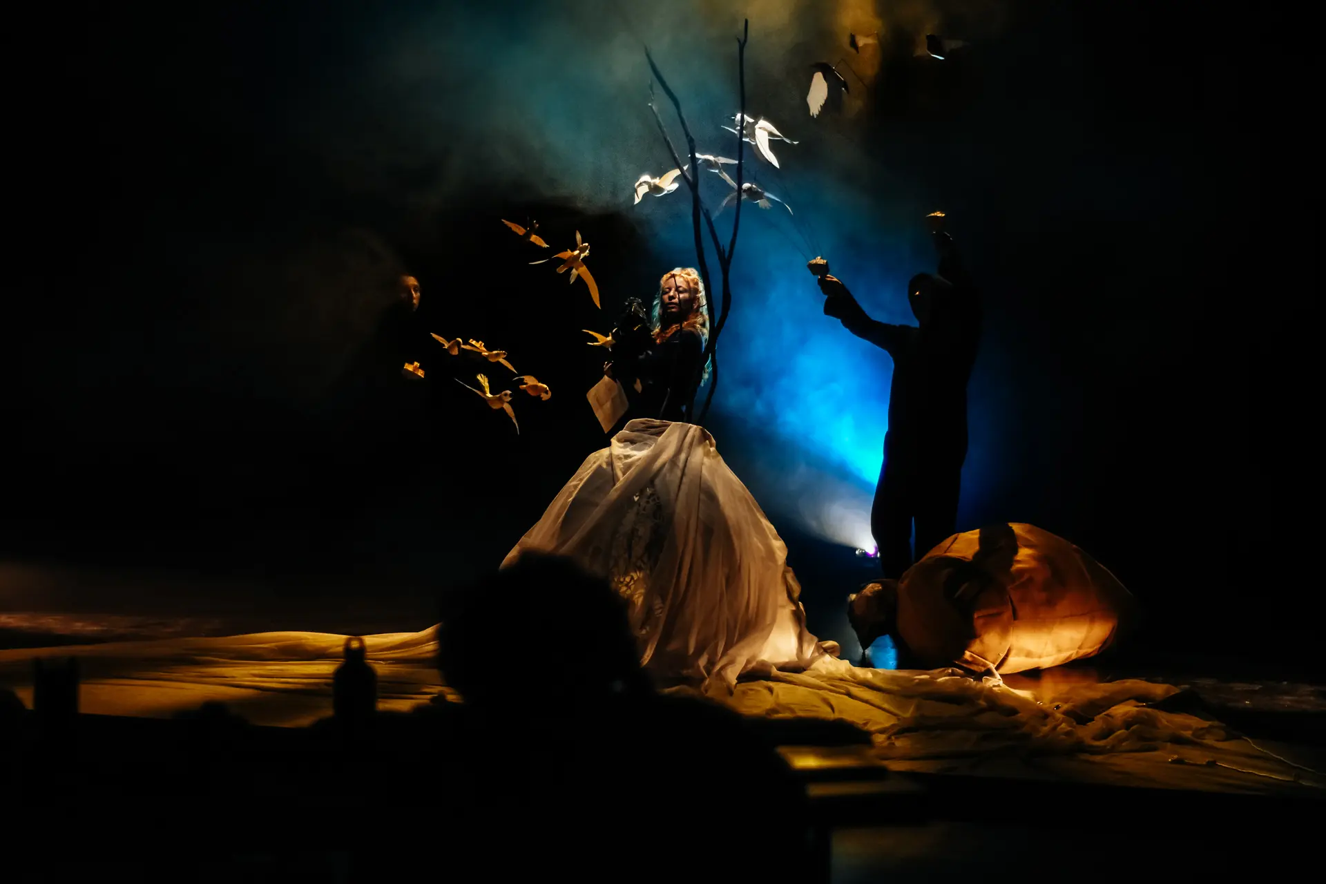 PETITE TOUCHE - MANOGIL 5