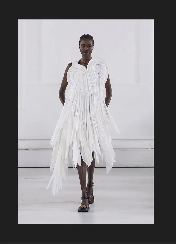 Exposition au Mucem  Mossi la mode ensemble (titre provisoire)