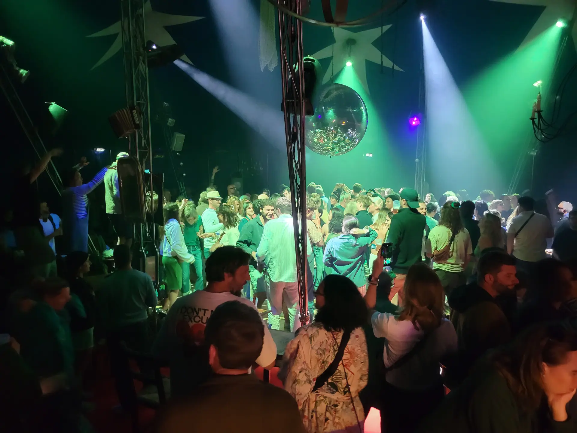 Java des Baleines - Soirée CLUBBING_Saint-Clément-des-Baleines