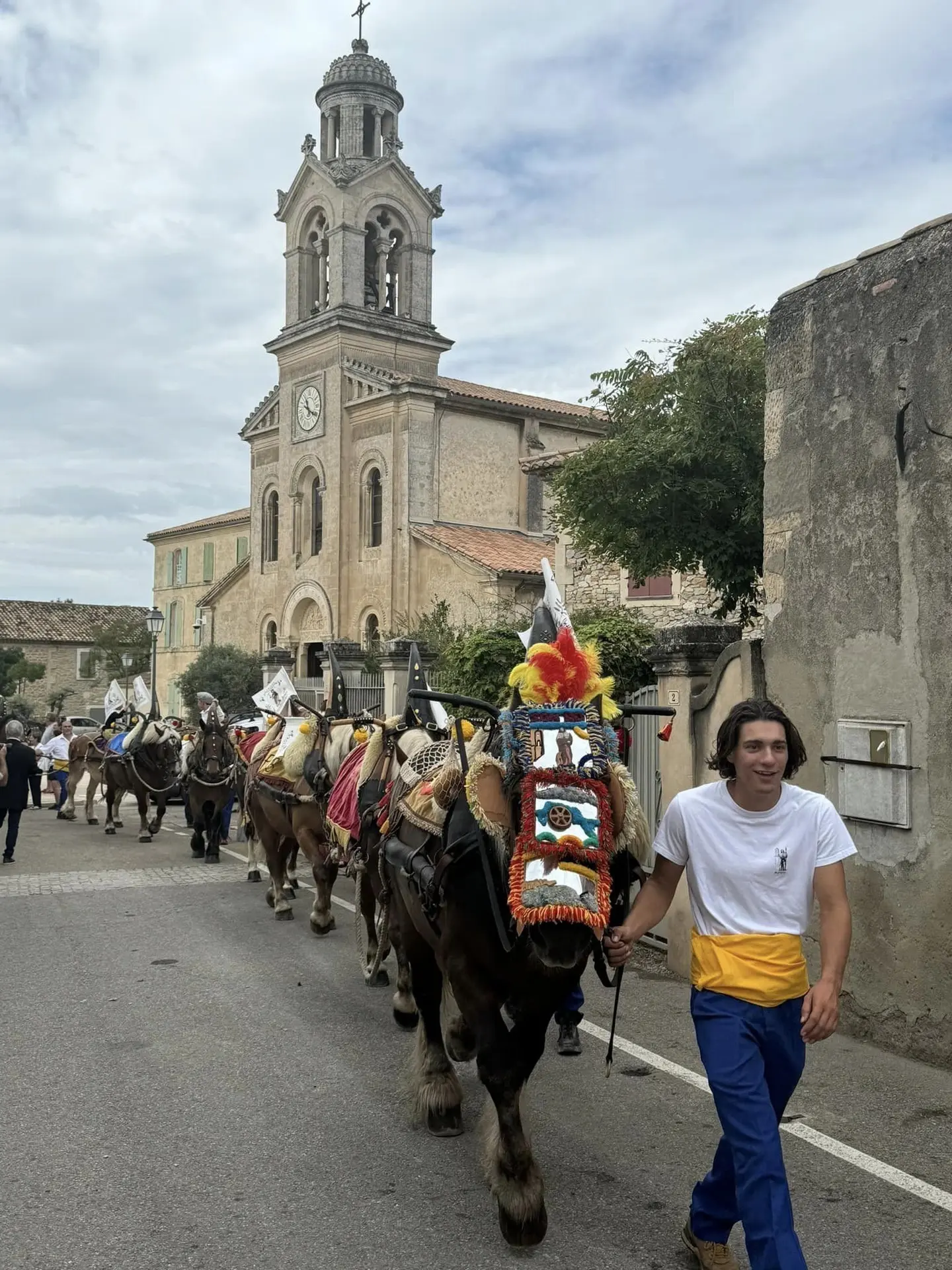 Fête de la Saint-Roch Aureille 2024_défilé