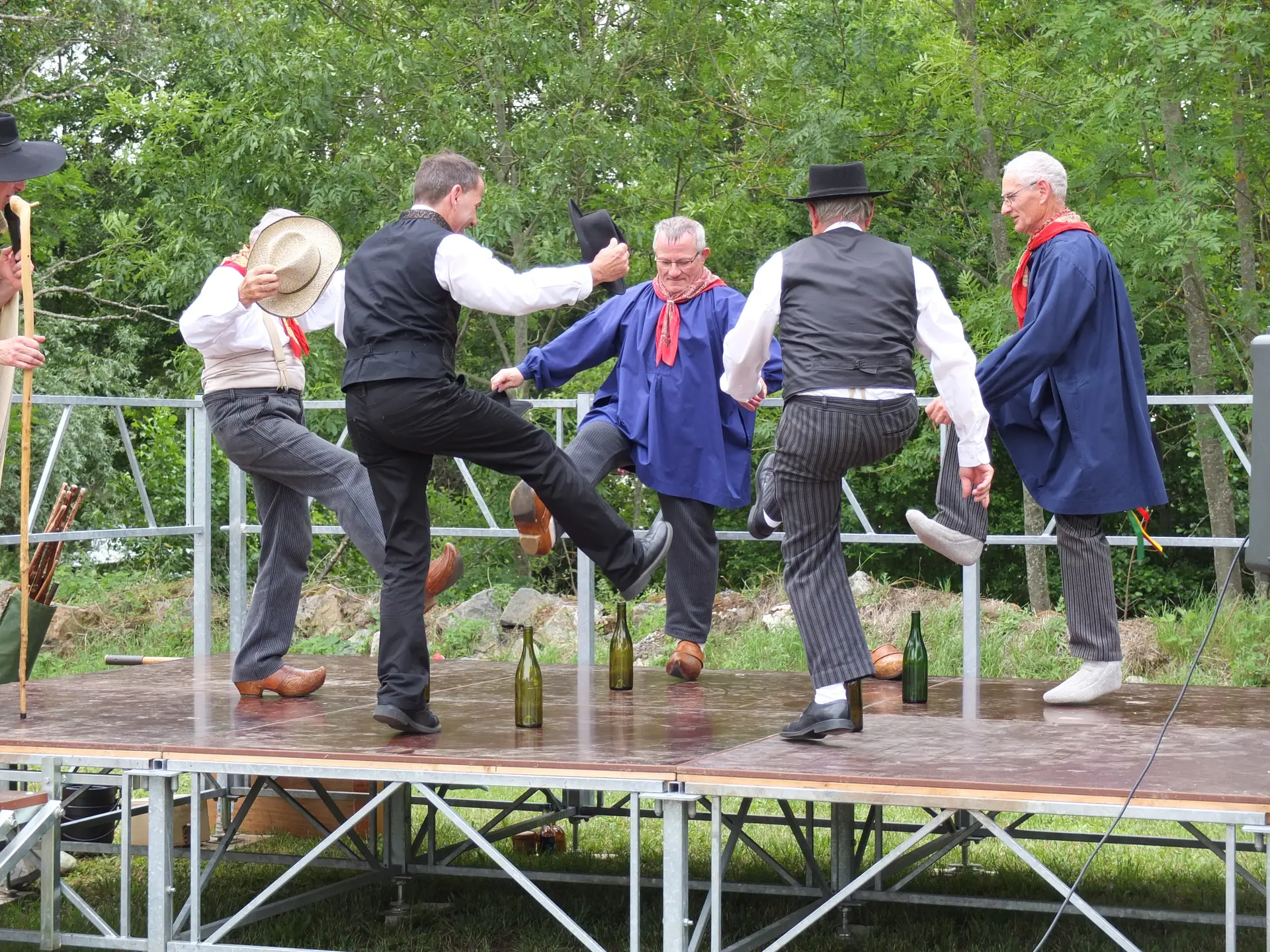 Danse et musique avec Les enfants de l'Auvergne