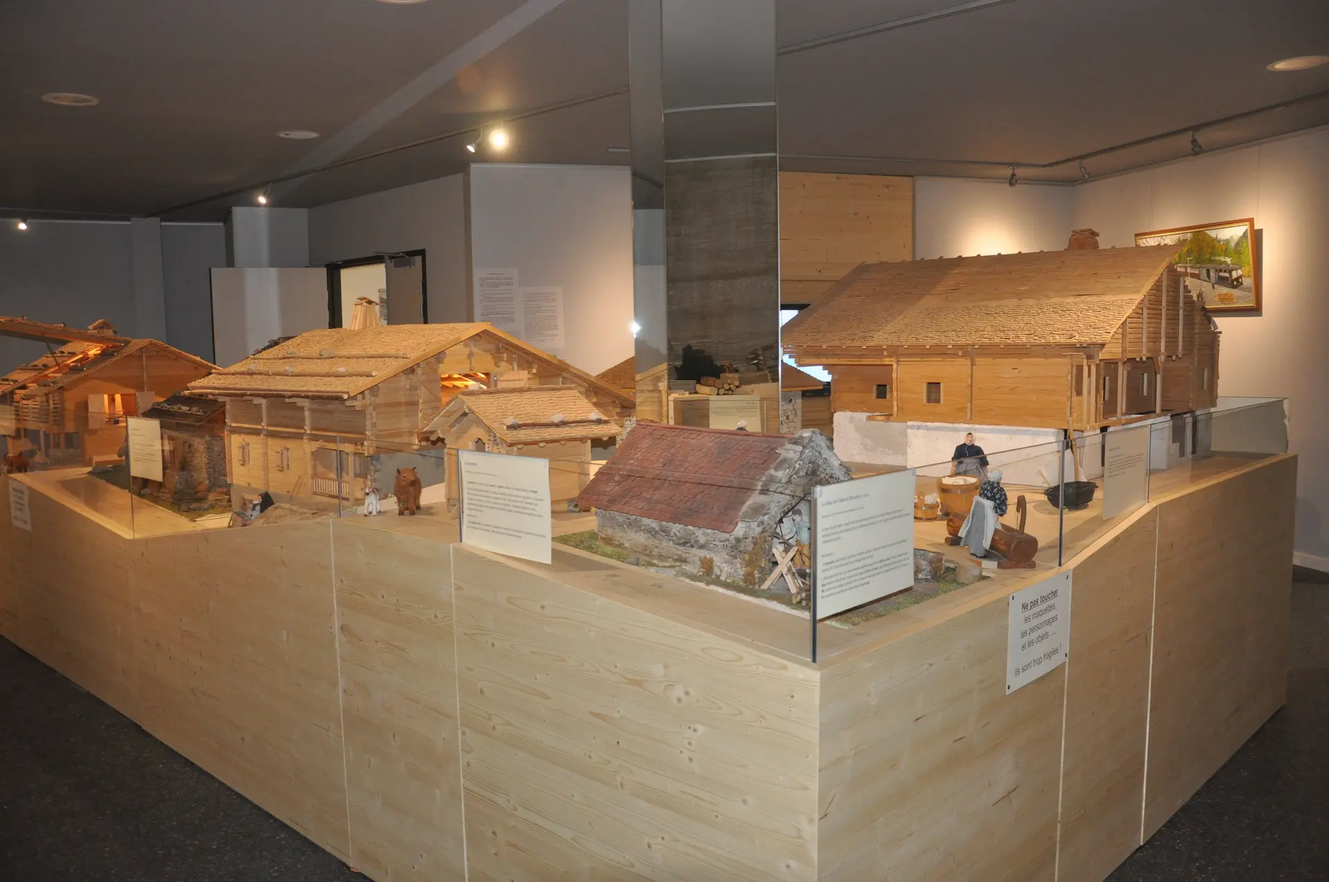 Salle des maquettes - Amis du Val de Thônes