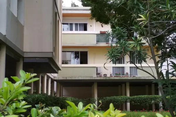 Balade guidée dans l'étonnant Parc du Roy d'Espagne