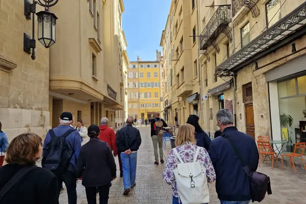 Rive Sud du Vieux Port, un Quartier Vibrant et créatif