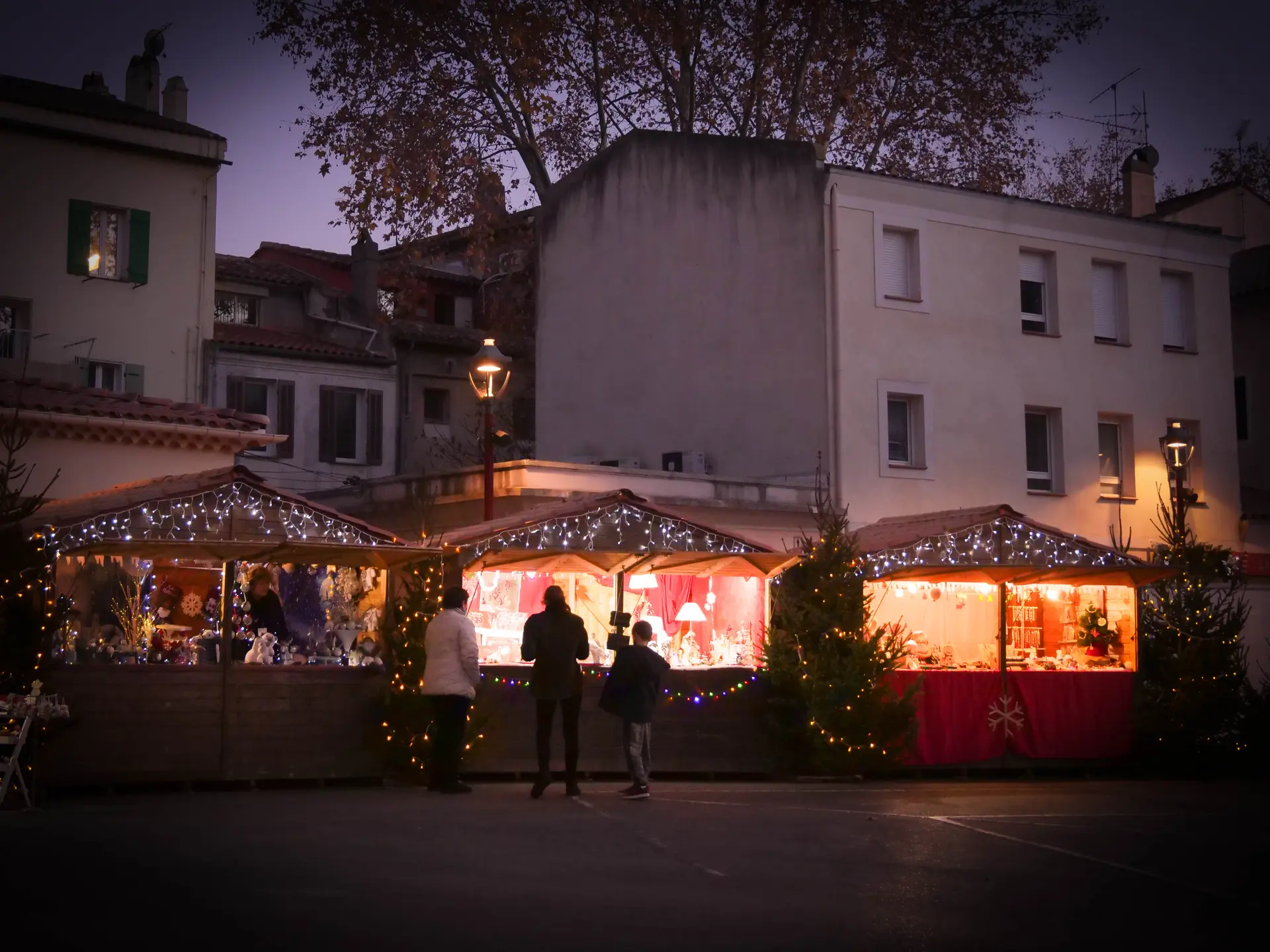 Village de Noël de Saint-Cyr-sur-Mer de nuit