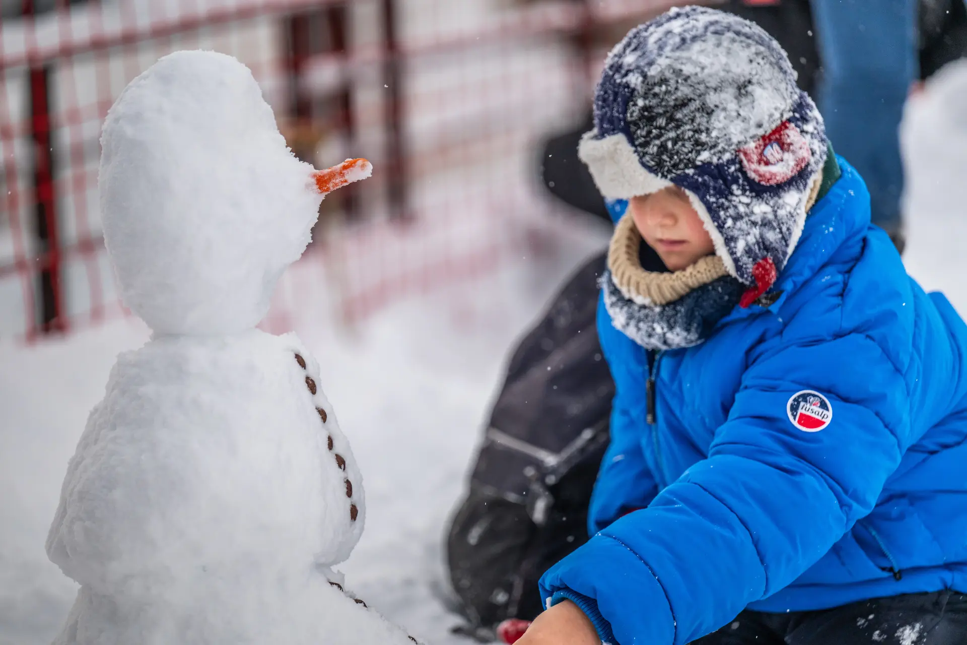 Concours de bonhomme de neige Front de neige des drapeaux !_Orcières