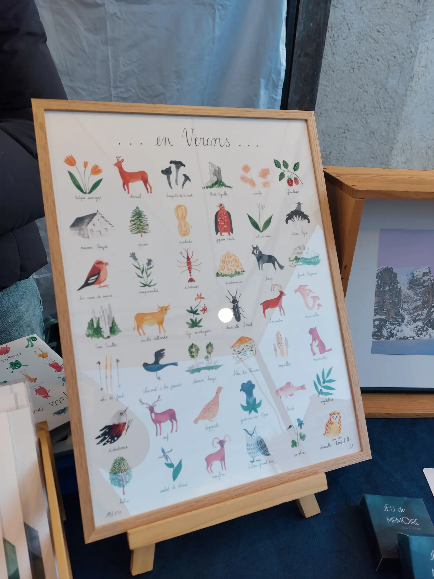 Tableau en dessin et aquarelle, représentant les animaux et plantes du Vercors