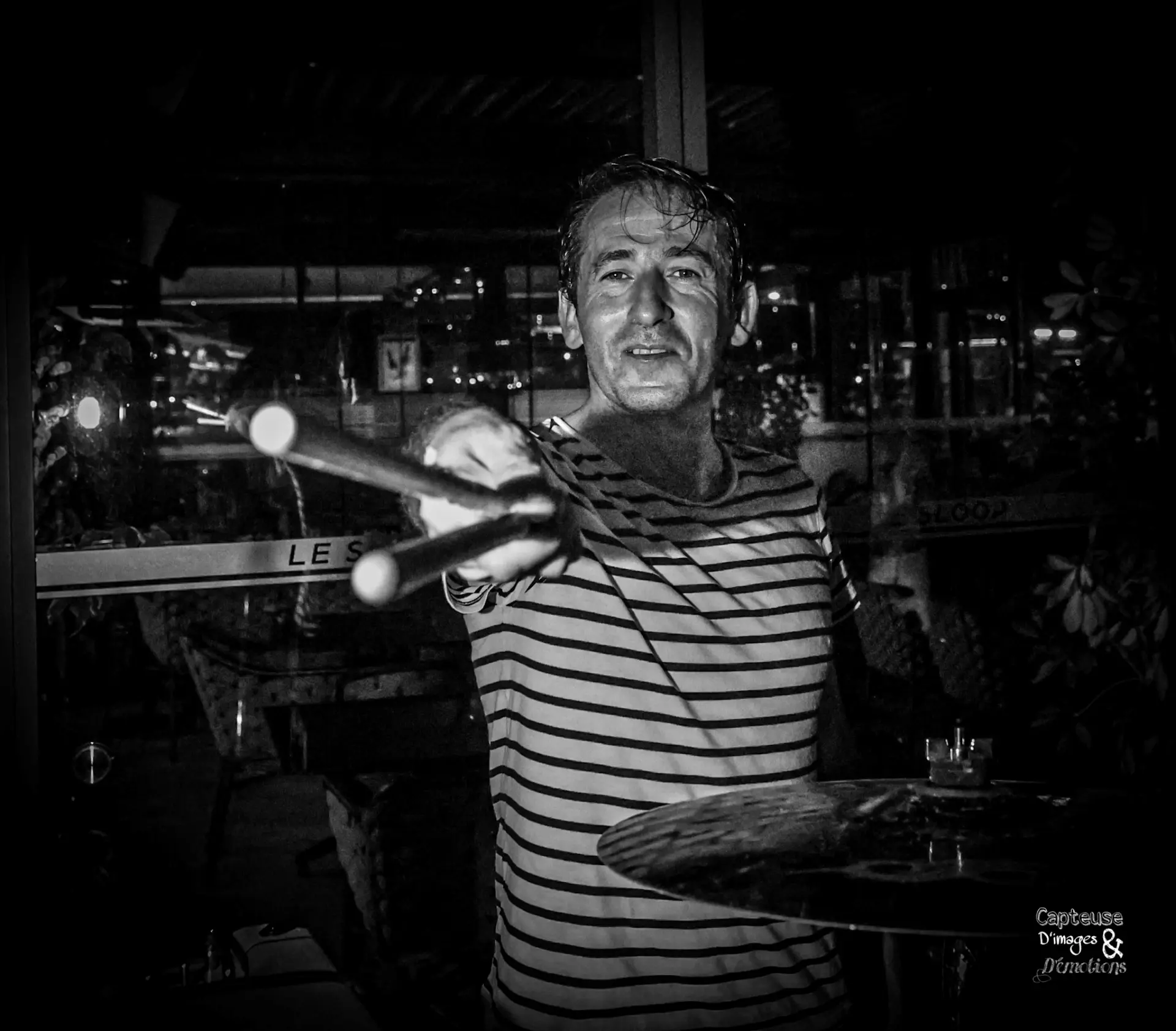 Cyril, batteur du groupe The Page