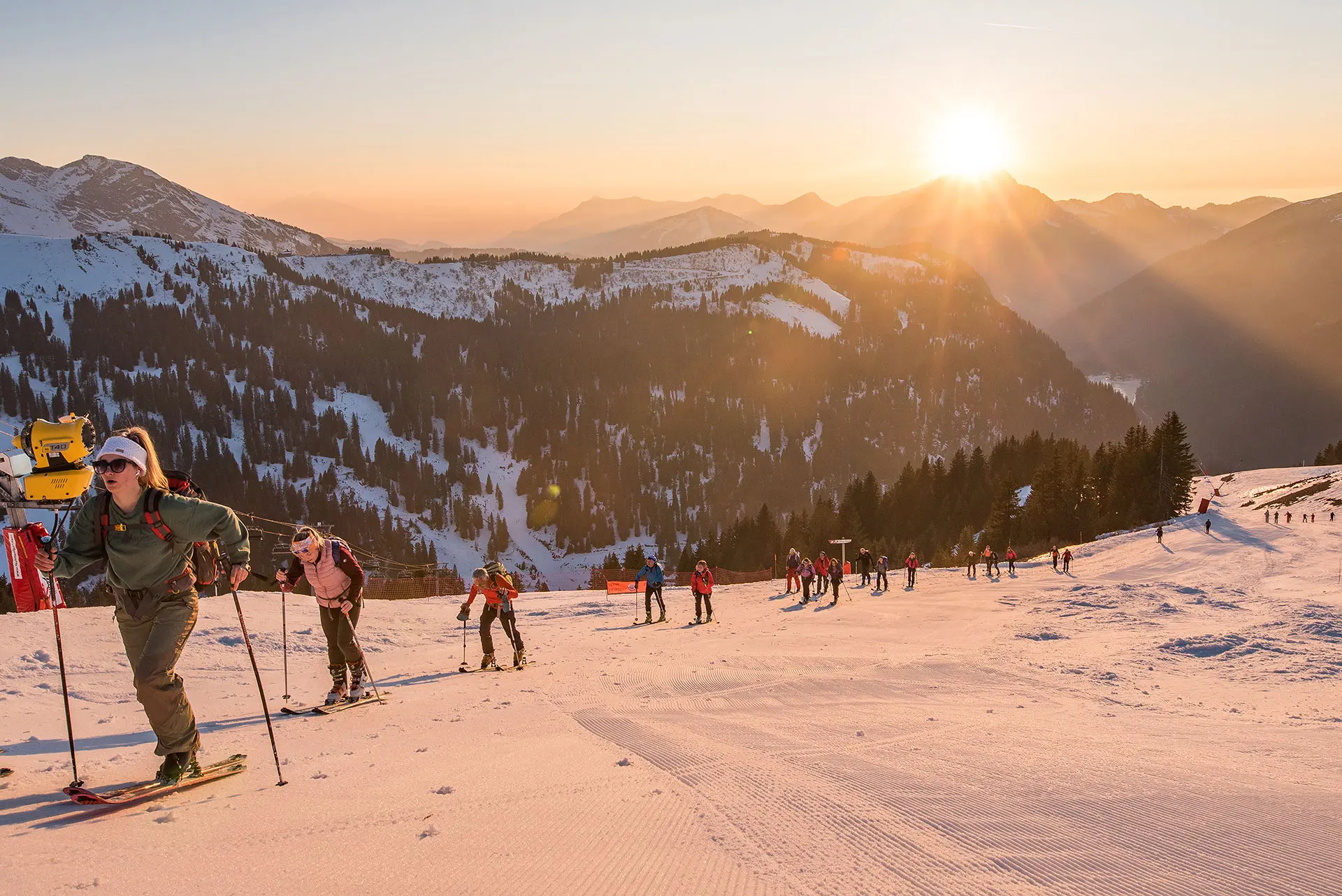 Grimpée des meurians, le ski de randonnée populaire aux Lindarets, domaine skiable d'Avoriaz.